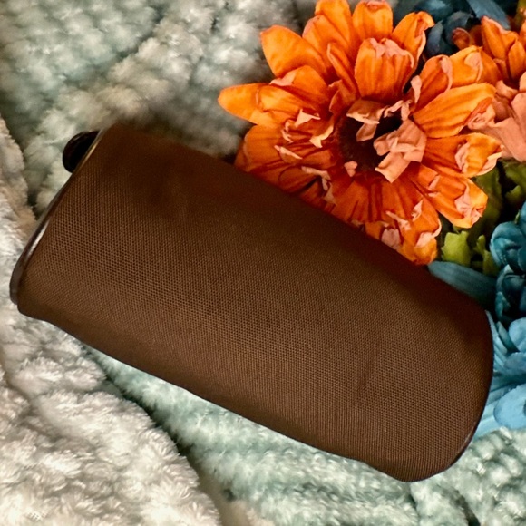 Gucci Bamboo Mini Cylinder Pouch-Brown with Bamboo Zipper Pull - Picture 6 of 8